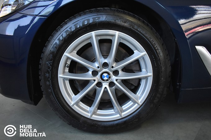 BMW 518d 48V Touring Business